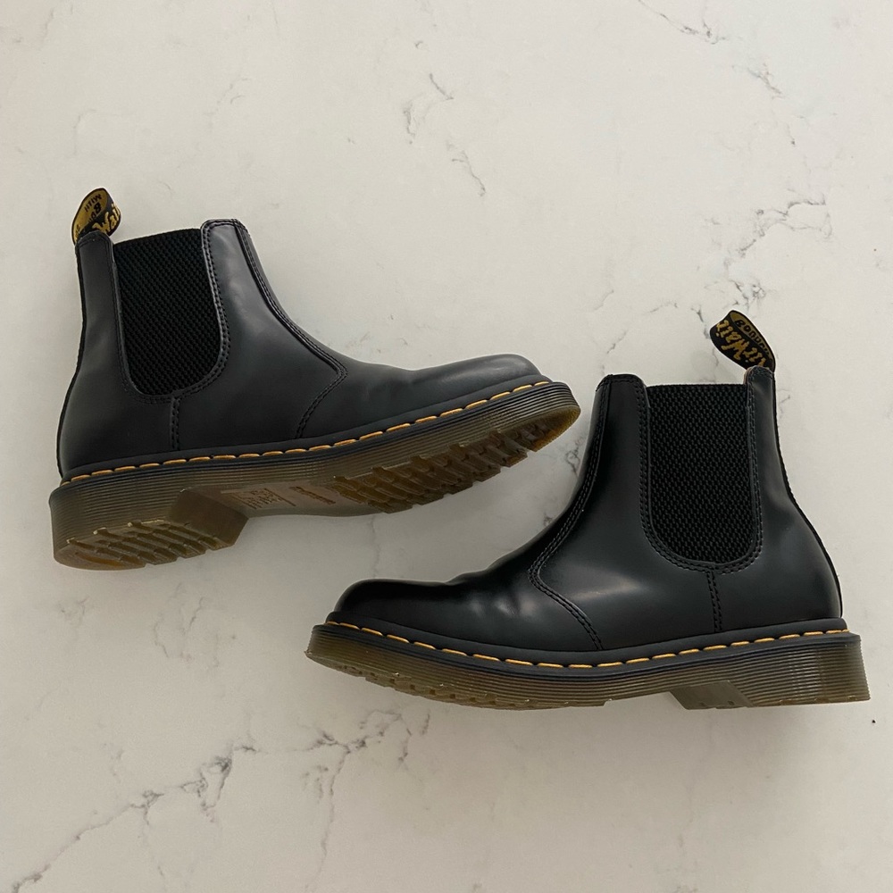 Dr. Marten Chelsea boot